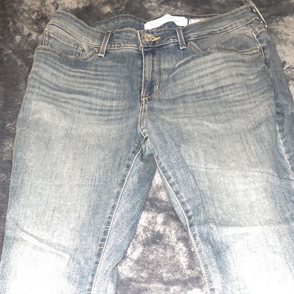 Size 14 never worn Levi’s - Picture 2 of 4